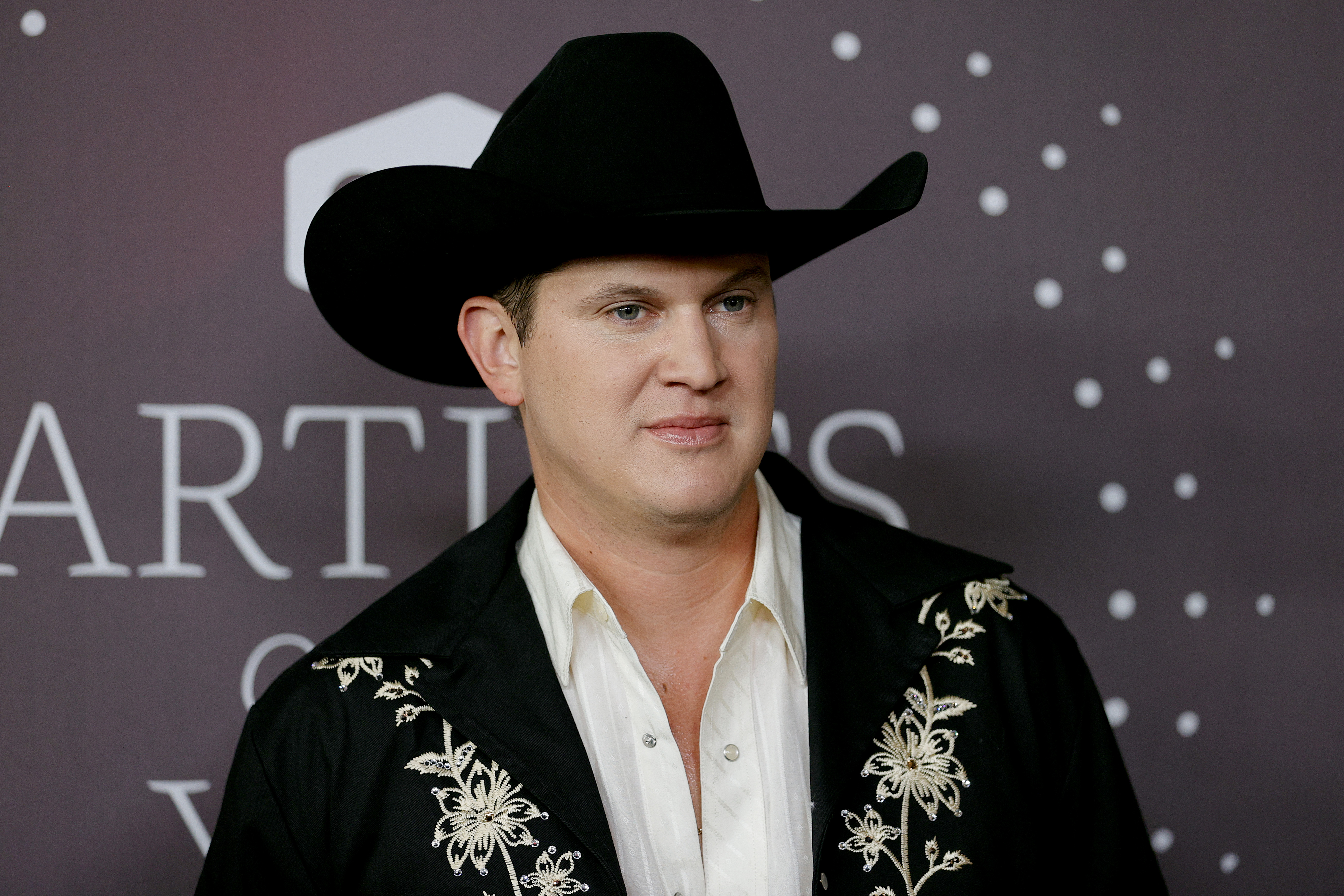 NASHVILLE, TENNESSEE - OCTOBER 13: Jon Pardi attends the 2021 CMT Artist of the Year on October 13, 2021 in Nashville, Tennessee. (Photo by Jason Kempin/Getty Images for CMT/Viacom)