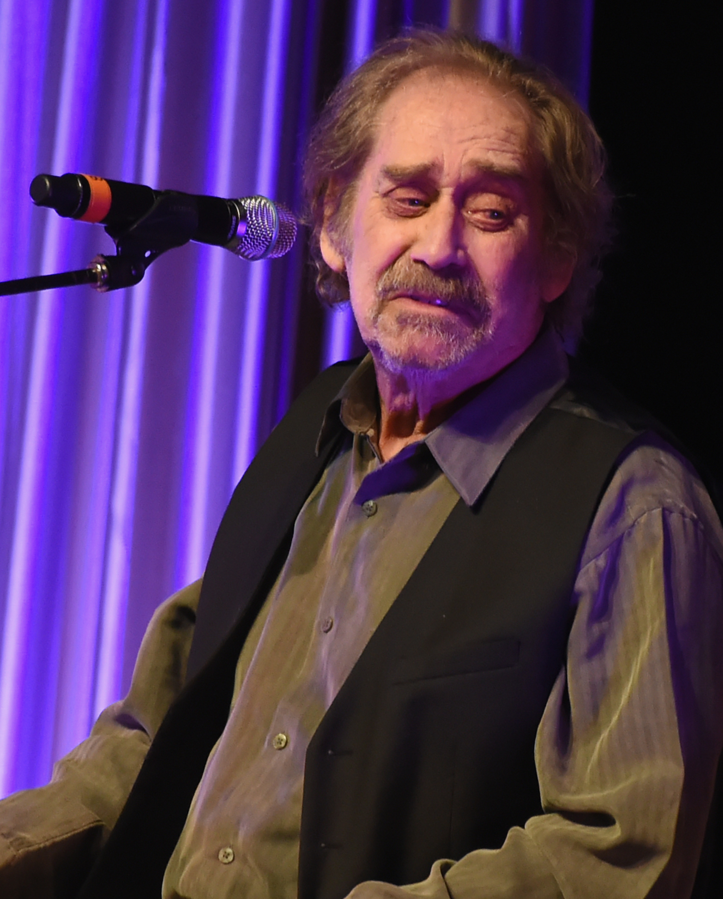 NASHVILLE, TN - OCTOBER 23:  Earl Thomas Conley performs 