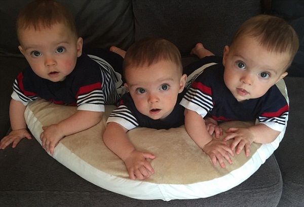 40 Trillizos Idénticos 8