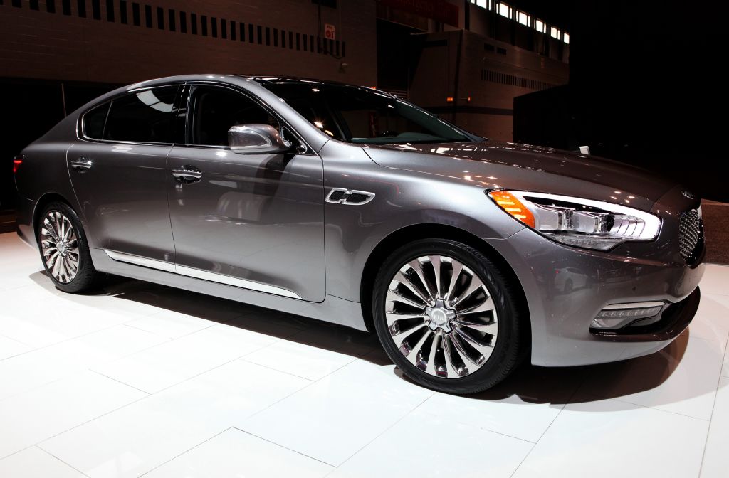 kia k900 depreciation