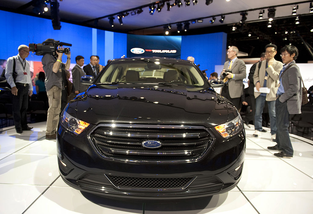 ford taurus