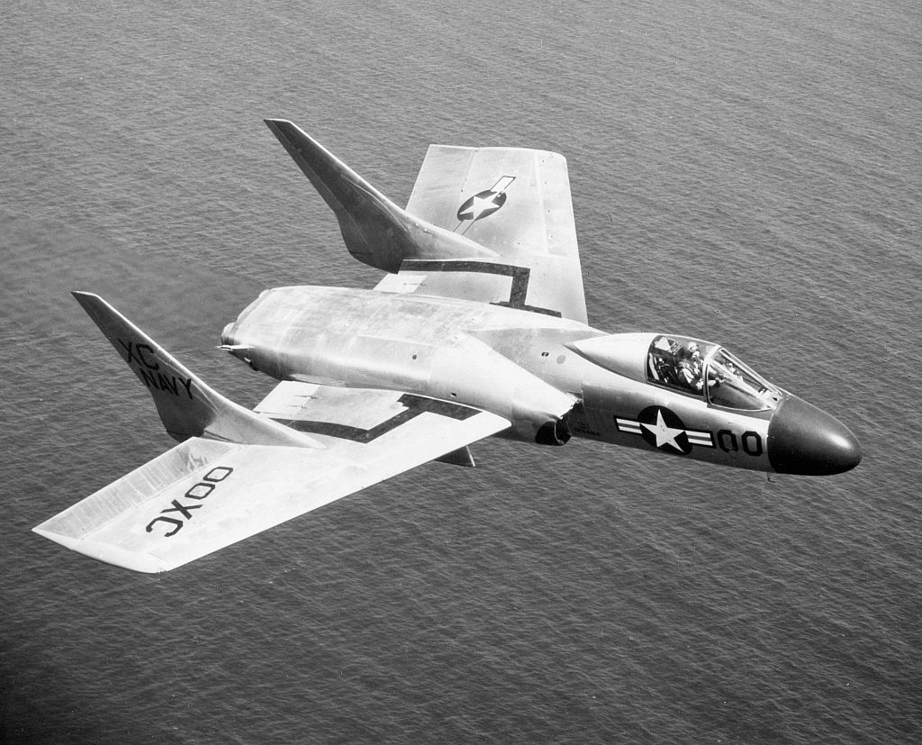 Vought F7U Cutlass 