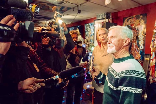 12 Adrian Regalo Vicki 18