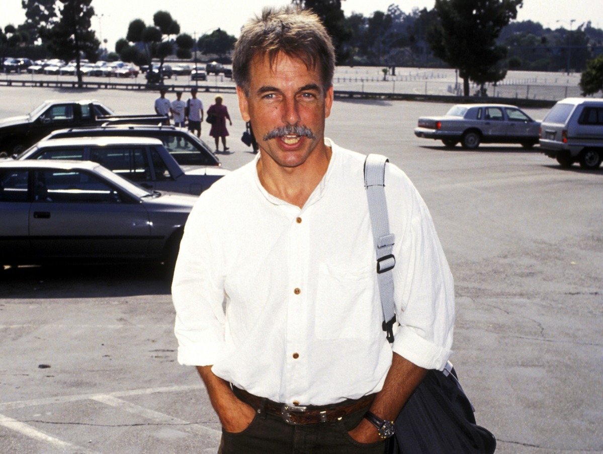 mark harmon with a mustache in 1993