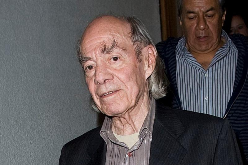 manuel-valdes-leaving-event