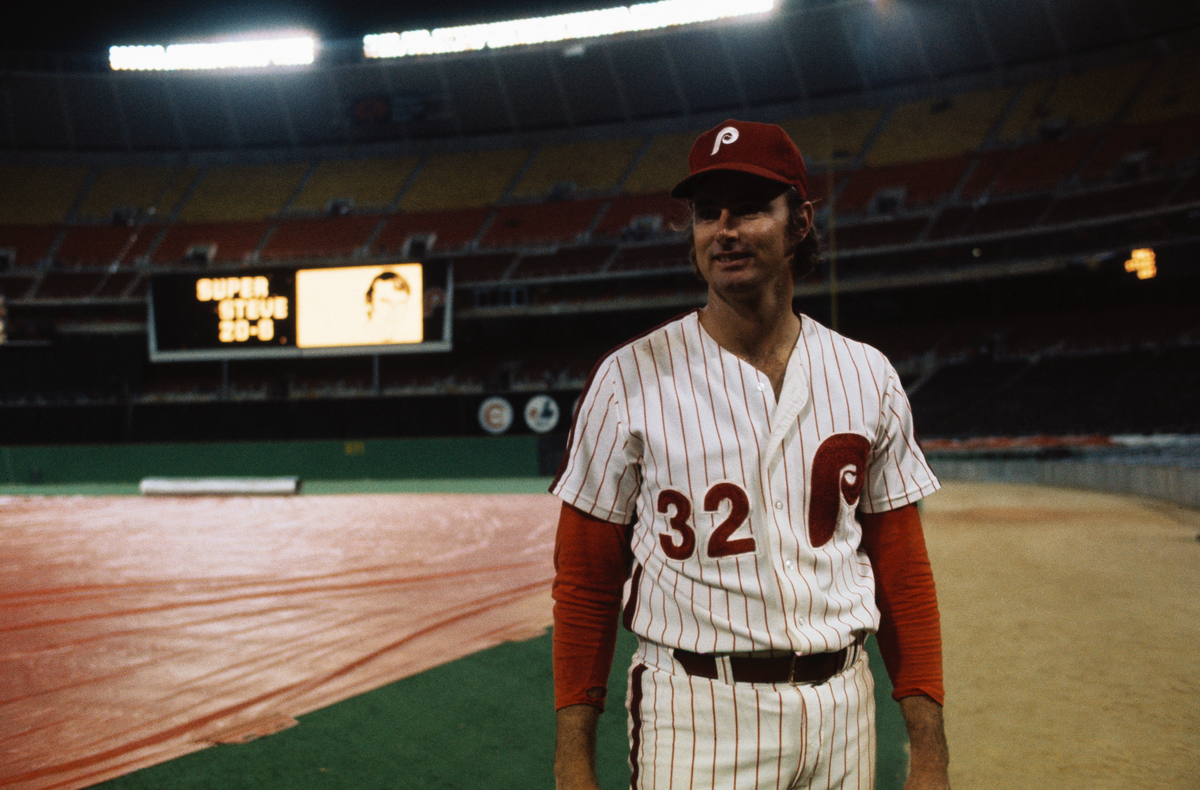 Steve Carlton, Philadelphia Phillies pitcher, acknowledges his fans after winning 20th game of the season. 