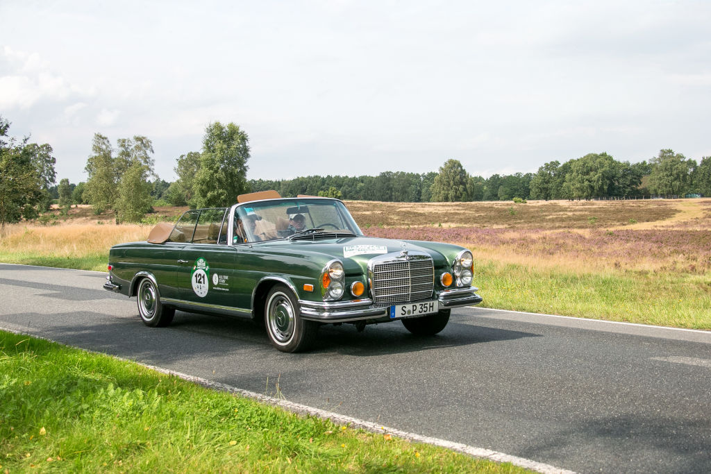 Green Mercedes 280 SE 