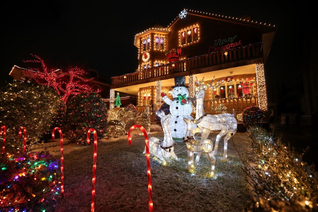 Bah-Humbug Is The Name Of The Holiday Light Game