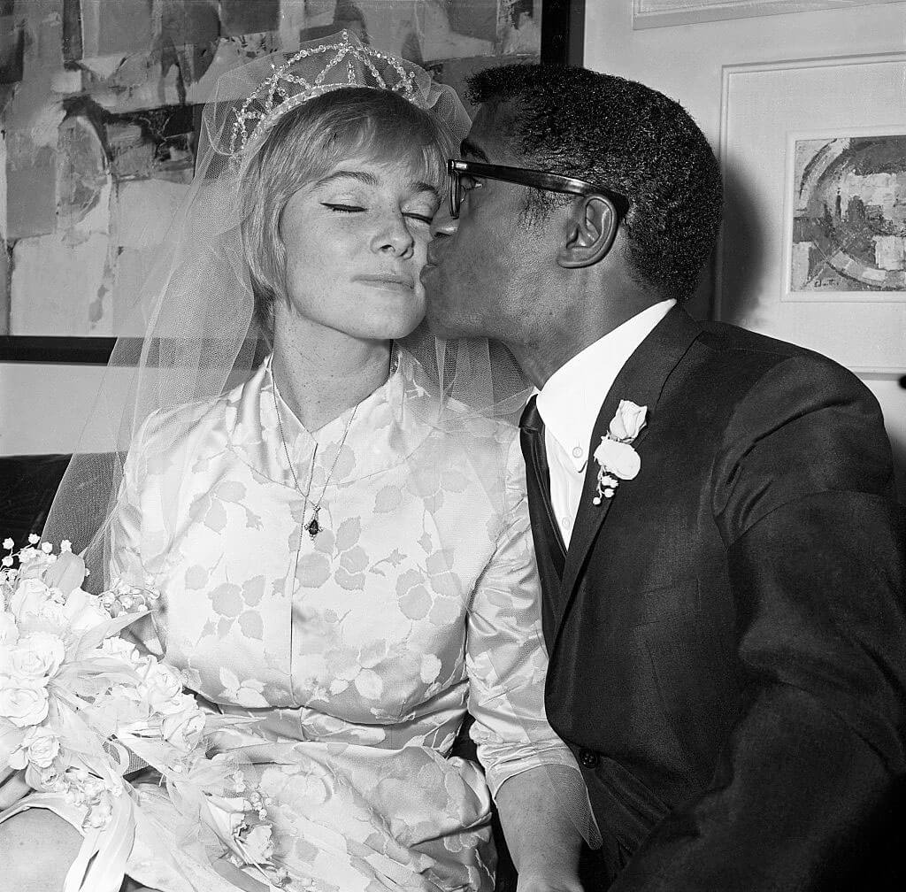 sammy-davis-jr-marriage-93360-57804