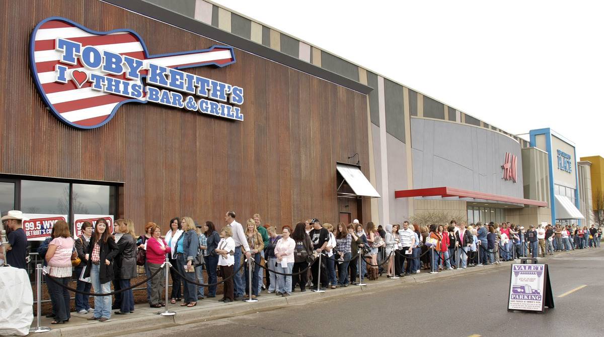 Toby Keith Opened The Restaurant I Love This Bar & Grill