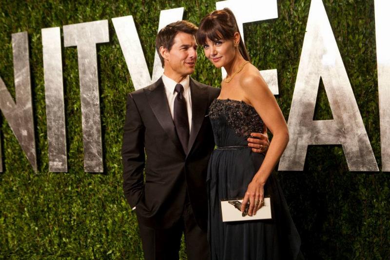 Katie Holmes and Tom Cruise (L) arrive at the Vanity Fair Oscar Party