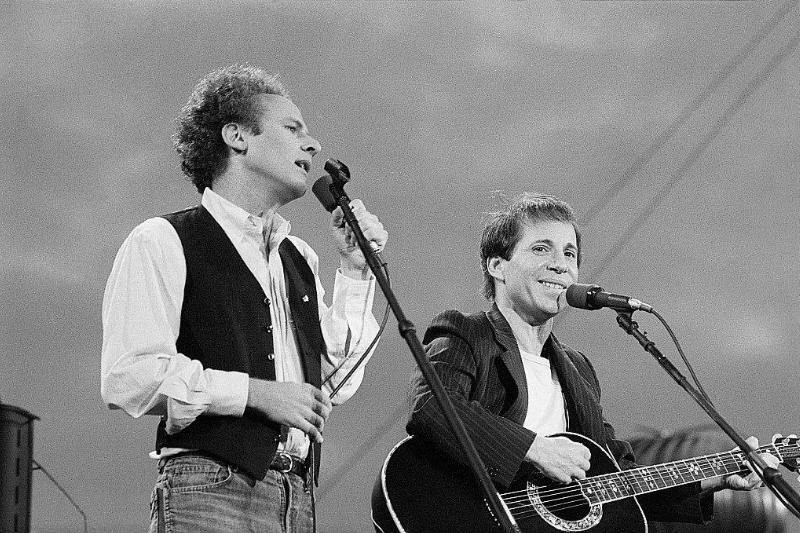 Simon Garfunkel