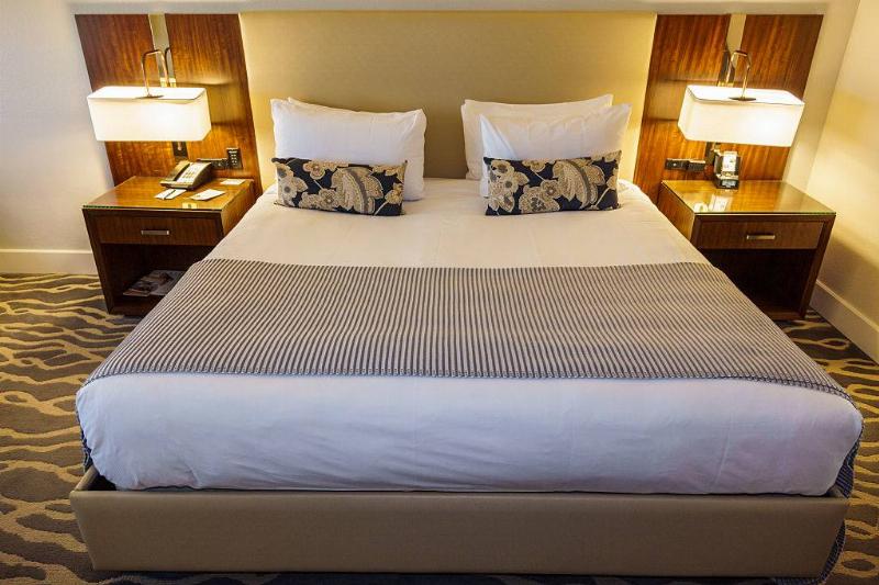 king bed