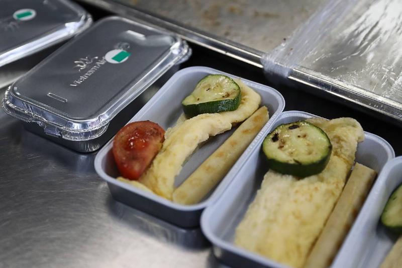 Domodedovo Airport's airline food factory