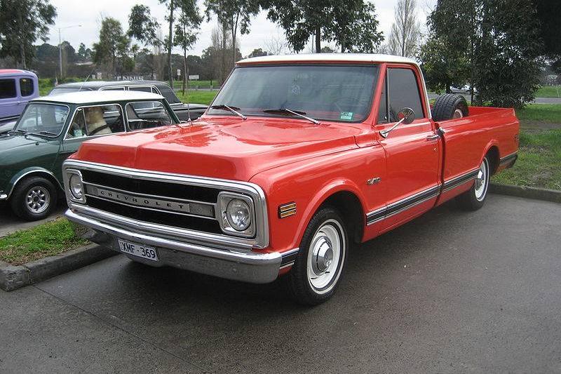 800px-1970_Chevrolet_C10_Pickup