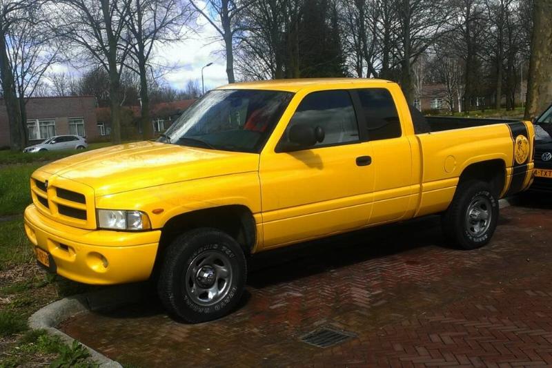 Dodge_Ram_1500_Pickup