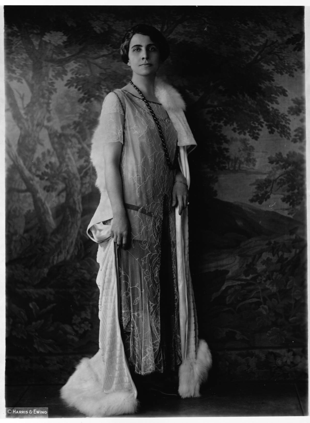 Grace Coolidge Brought The Roaring '20s To First Lady Fashion