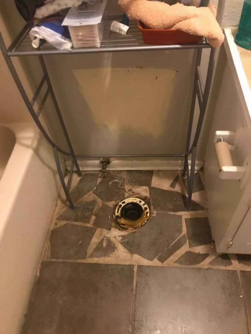 missing the toilet corner