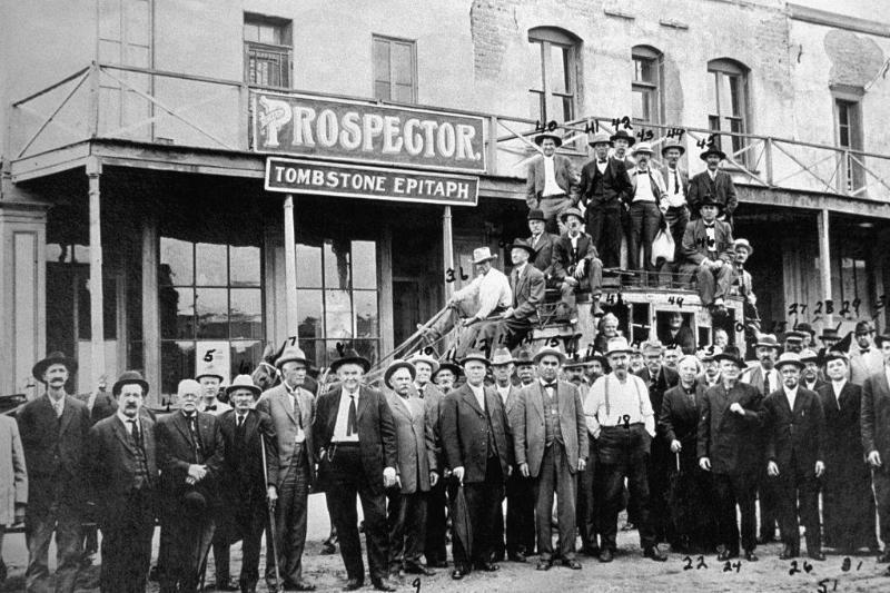 Picture of a group of men 