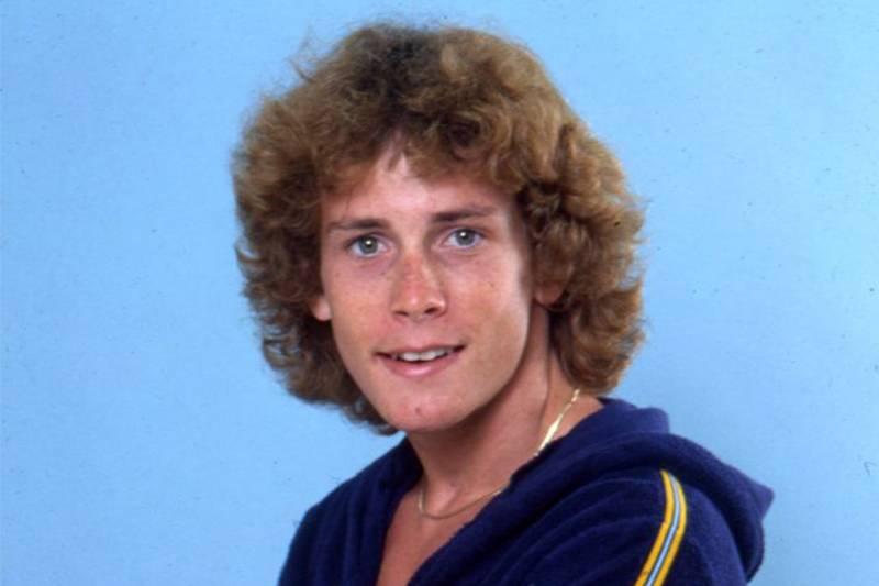 willie aames posing for a photo in the 80s