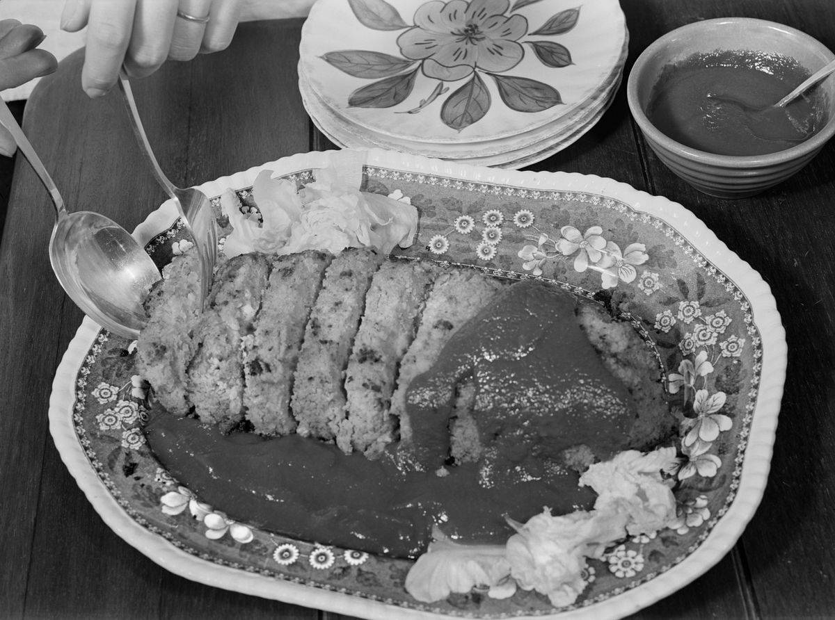 Baked Bean Loaf, a Nourishing and Healthy Meat Substitute, October 1942