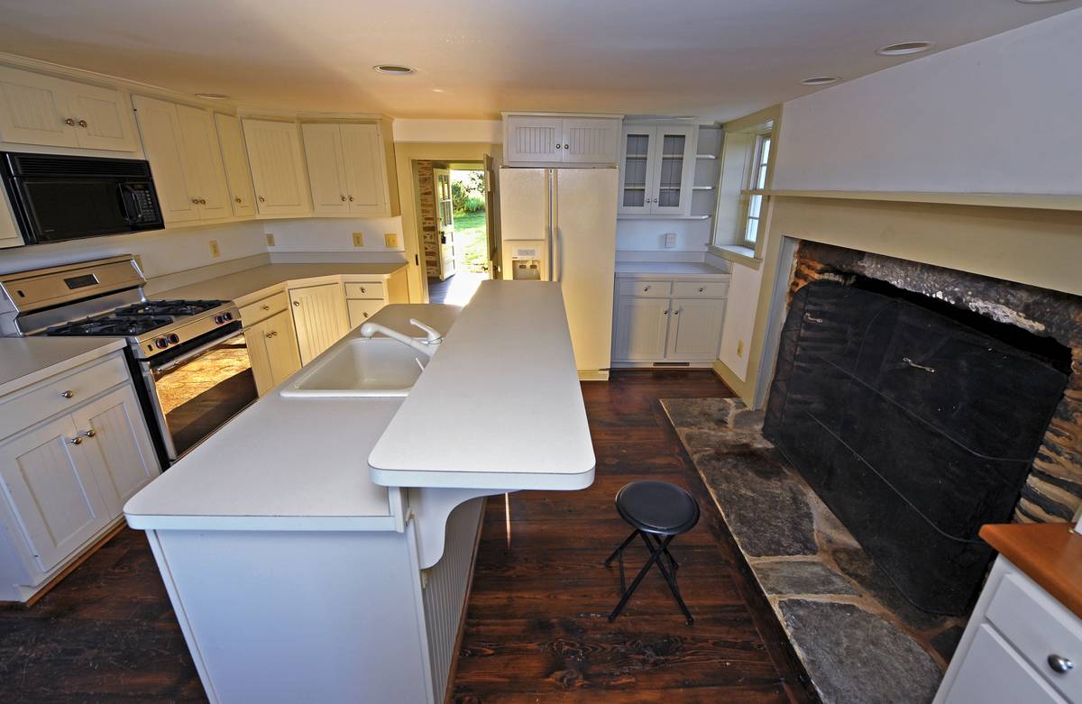 A home from the 2000s with a large kitchen went on sale in 2011.