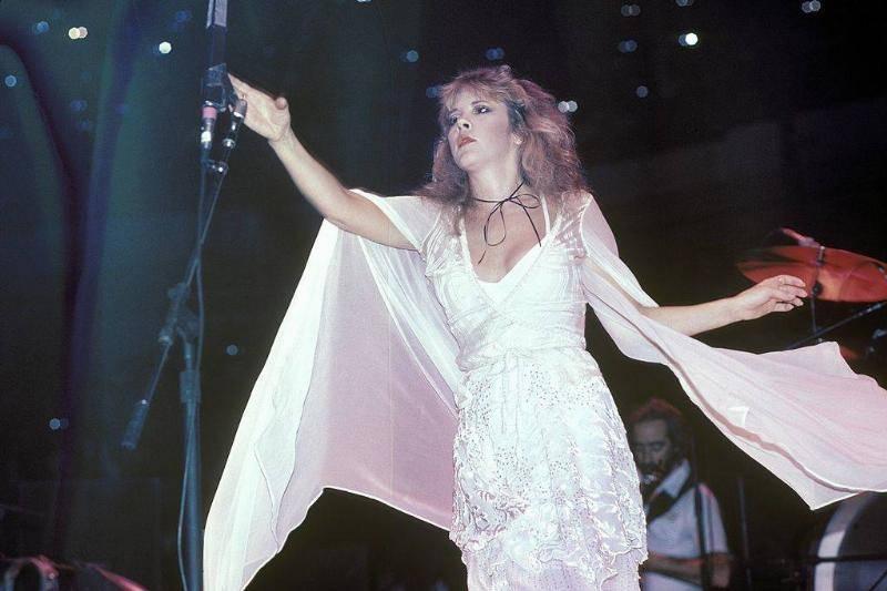 white-dress-1982-61781