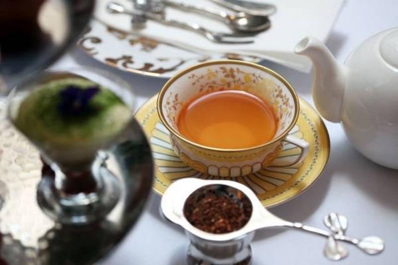 8 Té 7