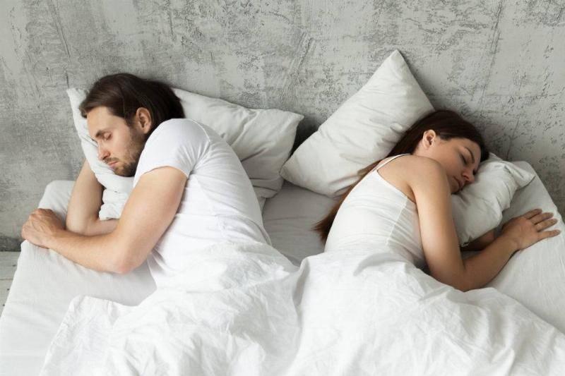 back-to-back-sleeping-76046