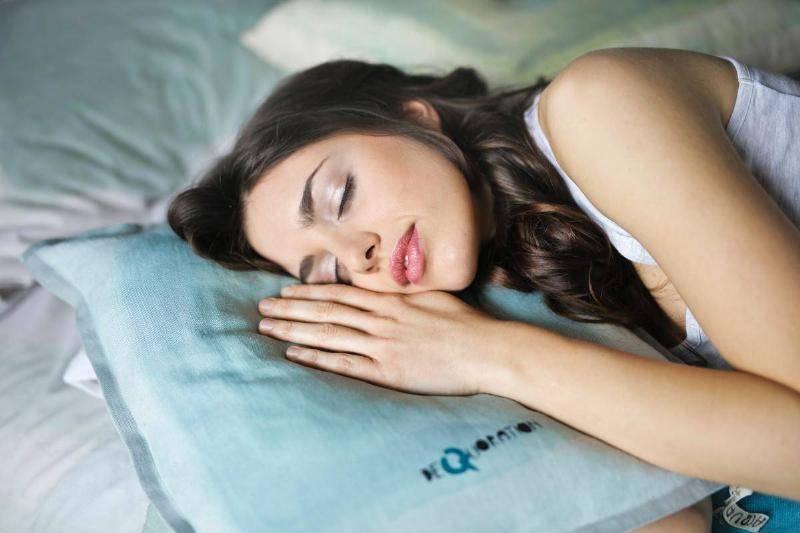 side-sleeping-62902