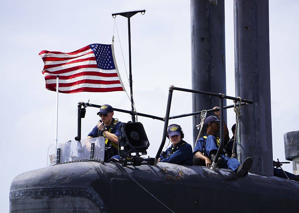 crew workers on a united states submarine