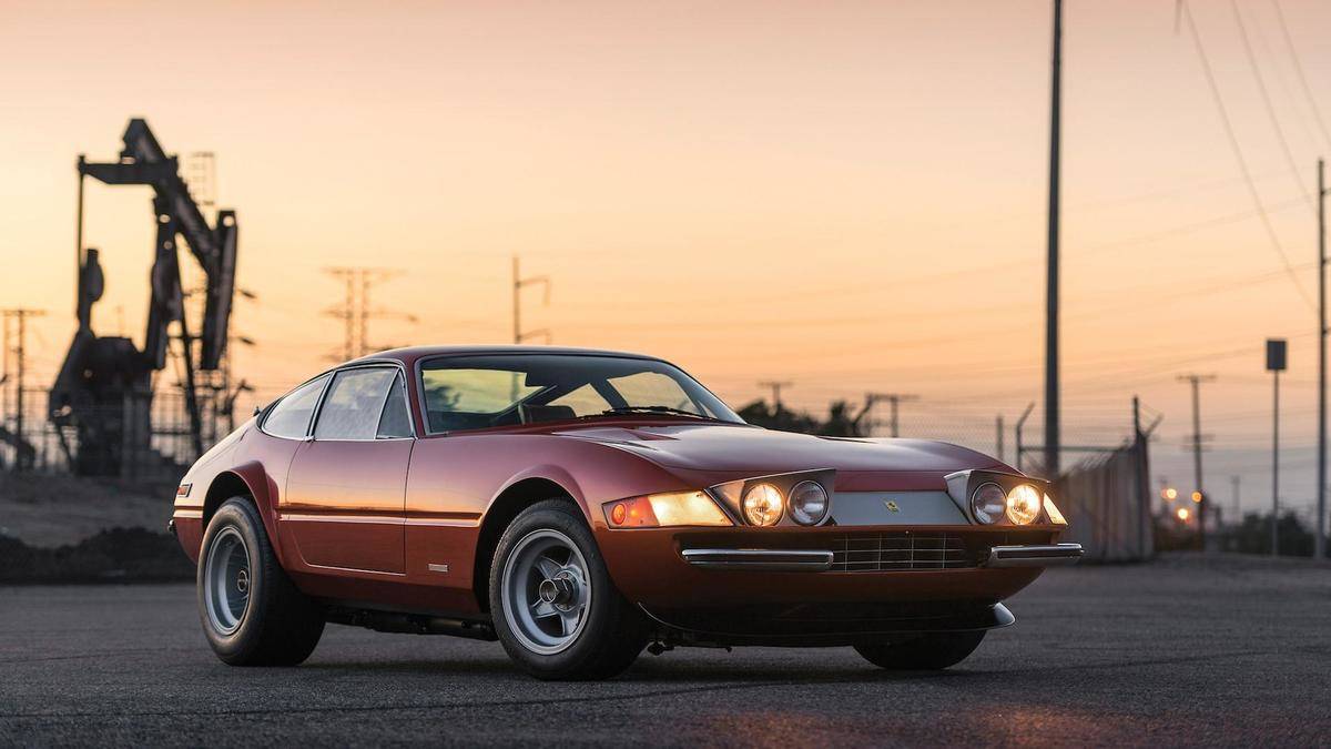1971-ferrari-365-gtb-4-daytona-harrah-hot-rod