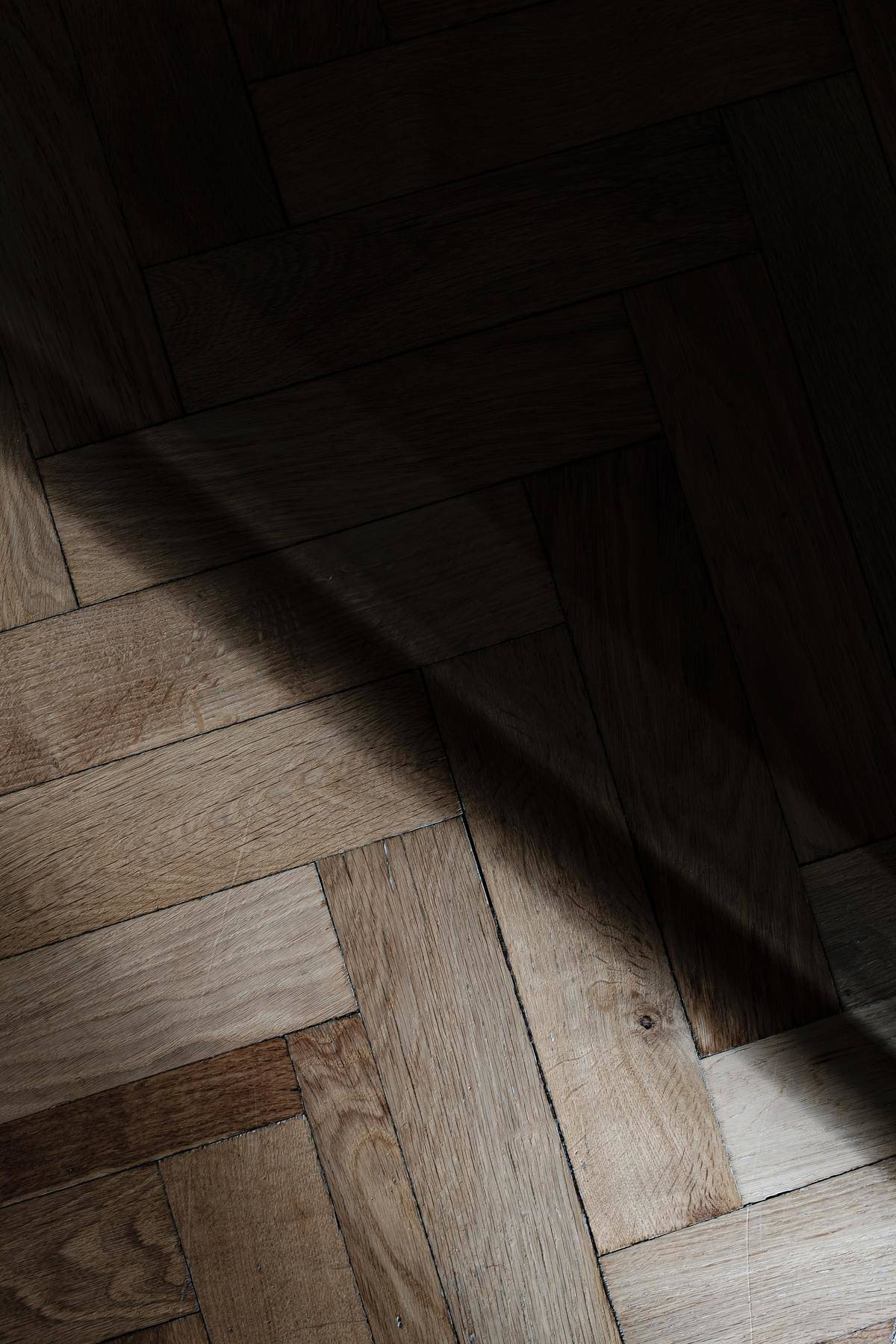 lasse-moller-tcKgL65kWGQ-unsplash