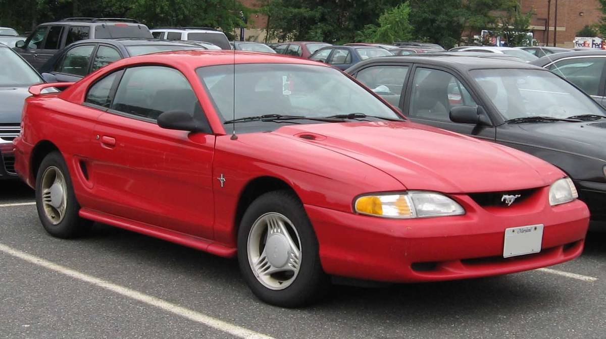 94-98_Ford_Mustang_coupe