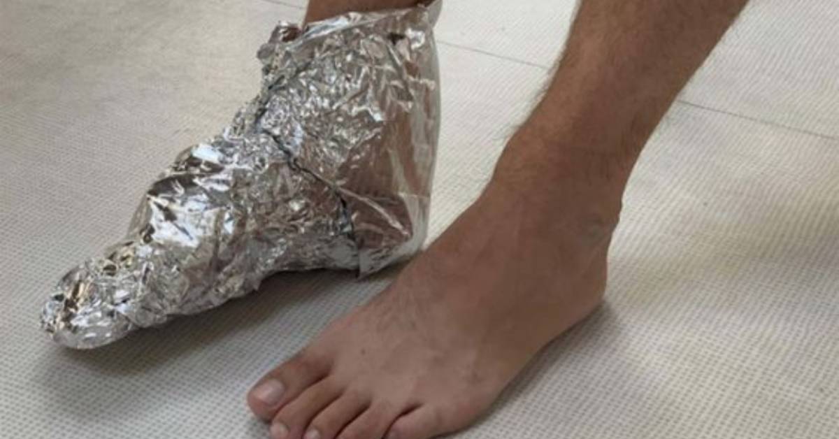 aluminum foil foot