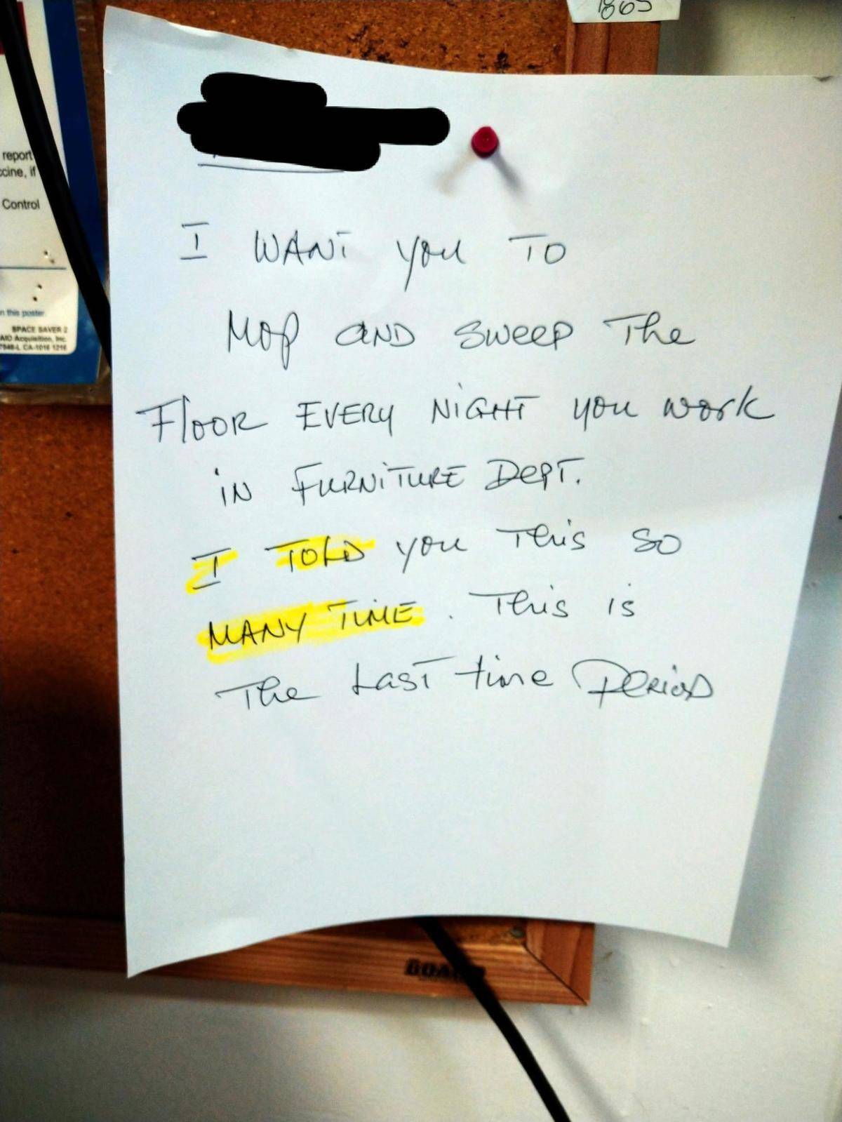 Note asking employees to mop and sweep, highlighted 