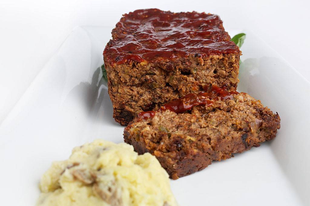 meatloaf with mashed potatoes