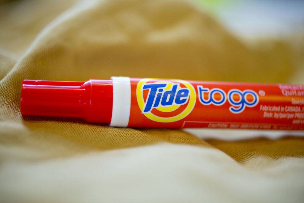 Stain remover pen