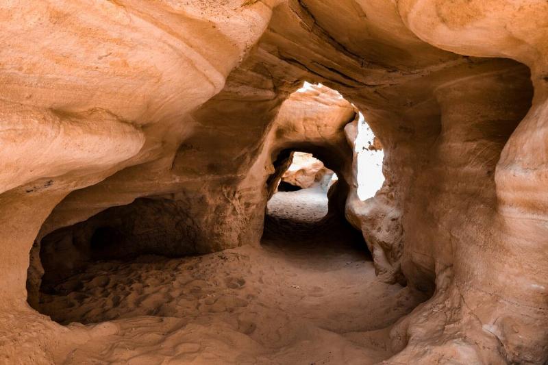 caves-2022-11-02-17-37-42-utc