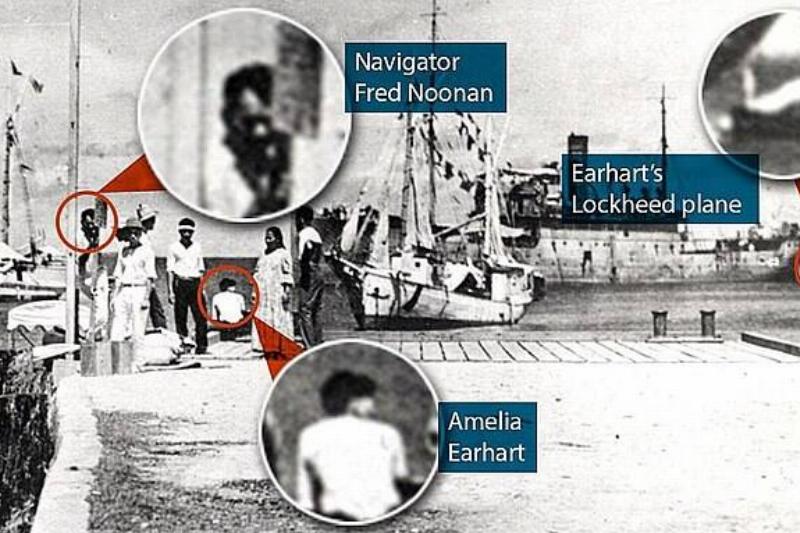 640px-Earharth,_Amelia_1939