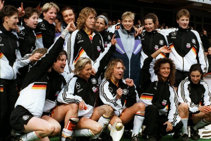 Frauenfußball: Deutschland nach 3:2 über Schweden wieder Europameister