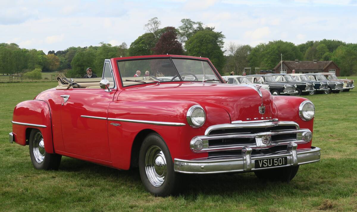 Dodge_Wayfarer_Roadster_registered_UK_July_1989_manufactured_1950_5700cc_per_DVLA
