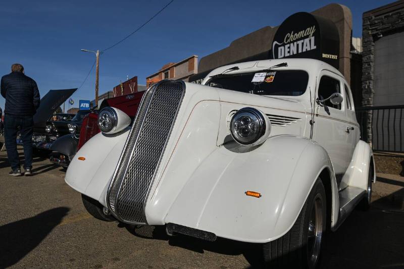 Smoky Lake Vintage Car Show