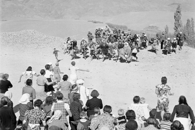 The Evacuation Of Polish Civilians To Persia