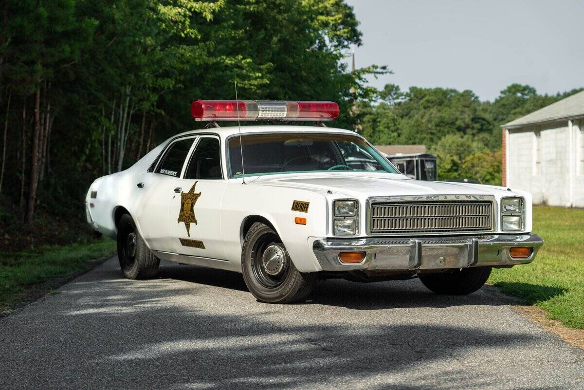 1978-plymouth-fury-hazzard-county-sherrif-s-car