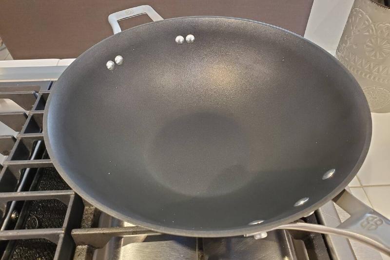 Calphalon Nonstick Wok