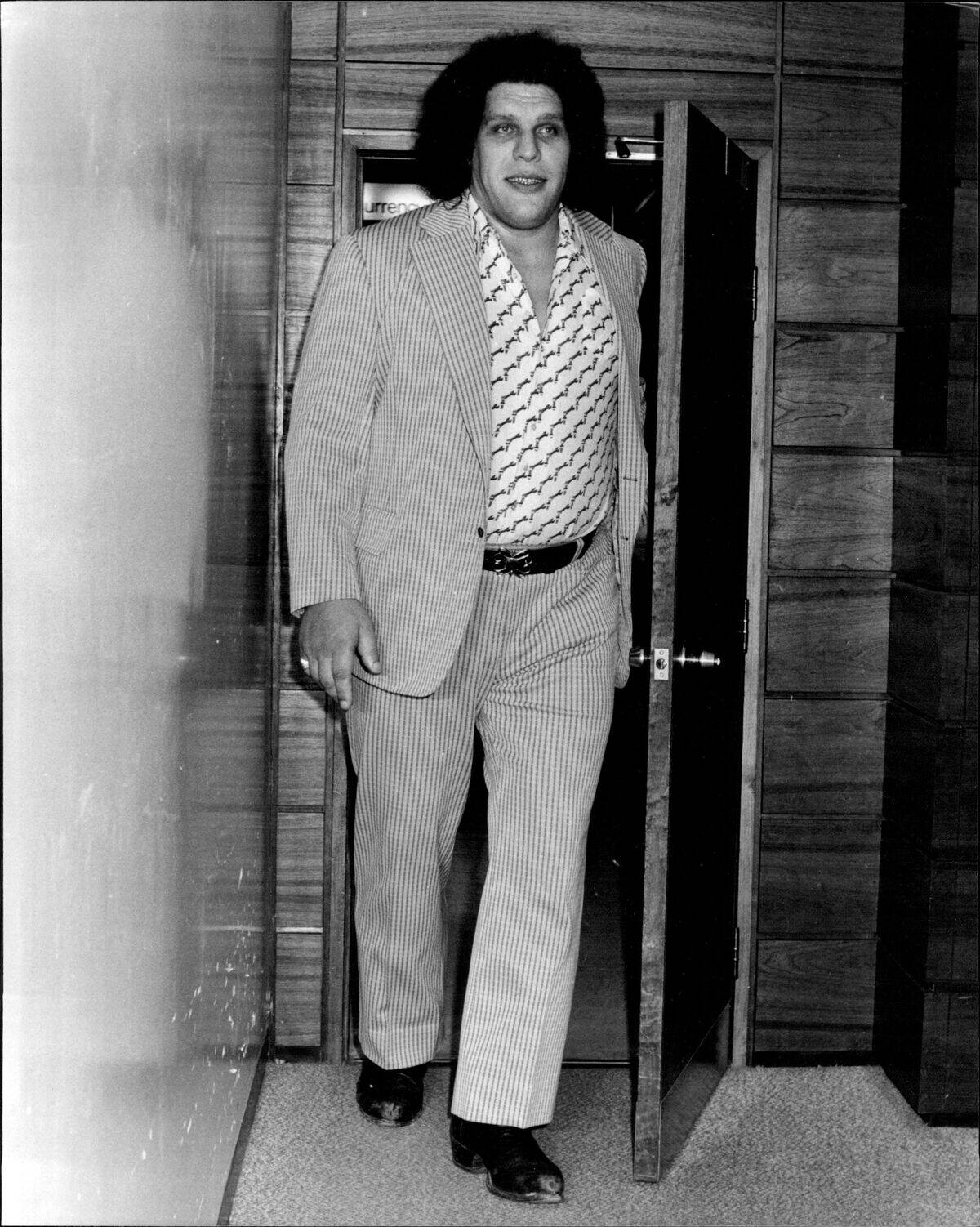 The worlds biggest athlete 