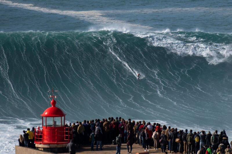 TOPSHOT-DOUNIAMAG-SURFING-WSL-NAZARE-BIG WAVE