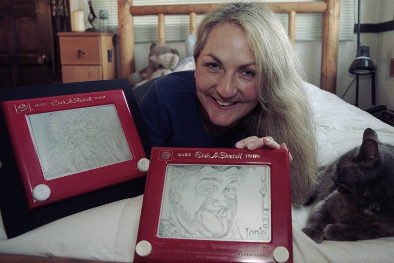 Etch A Sketch Artist Nicole Falzone