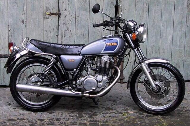 Yamaha_SR500_side